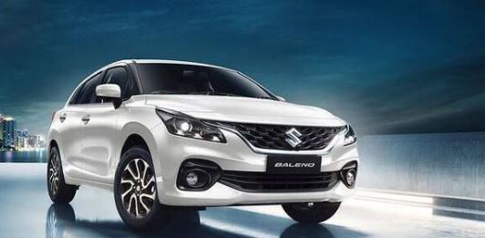 Self-drive car parked near Goa beach